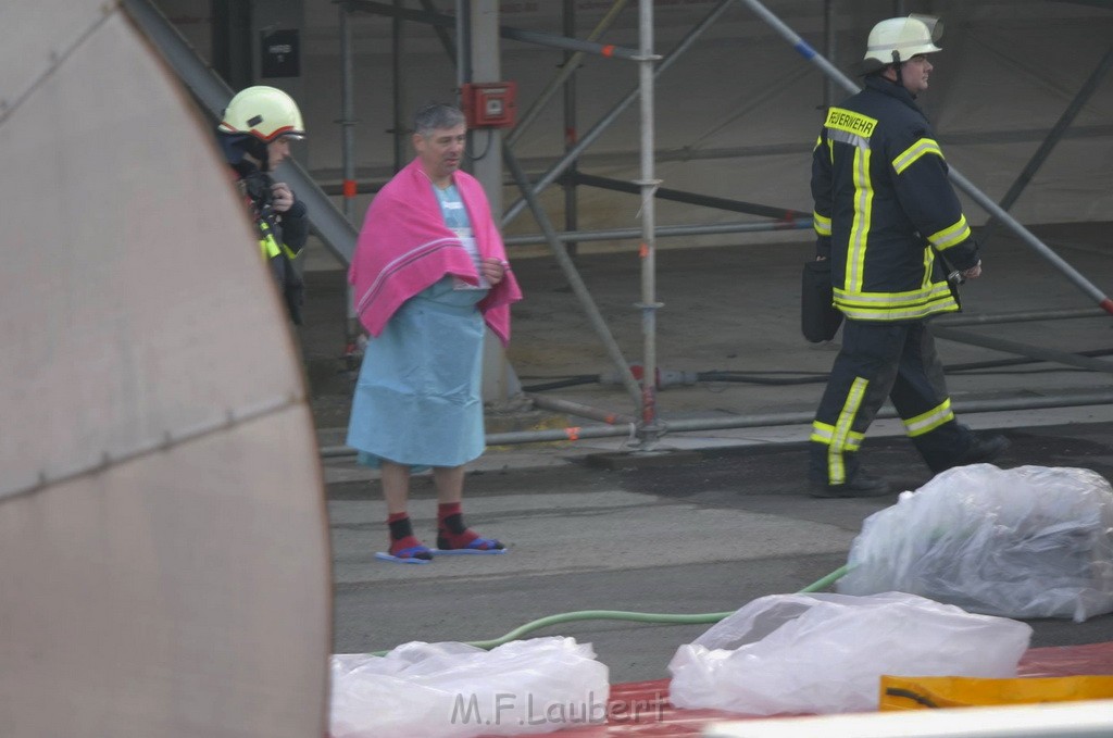 Einsatz BF Koeln Chemie im Hafen Godorf FF P08.jpg